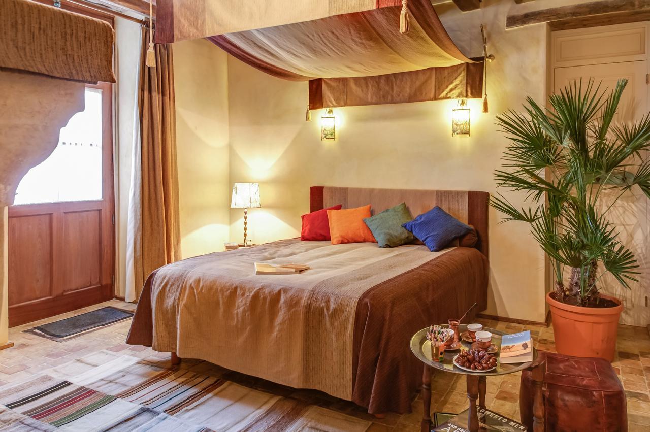 Hotel Des 4 Continents - Le Mans Saint Saturnin Bagian luar foto