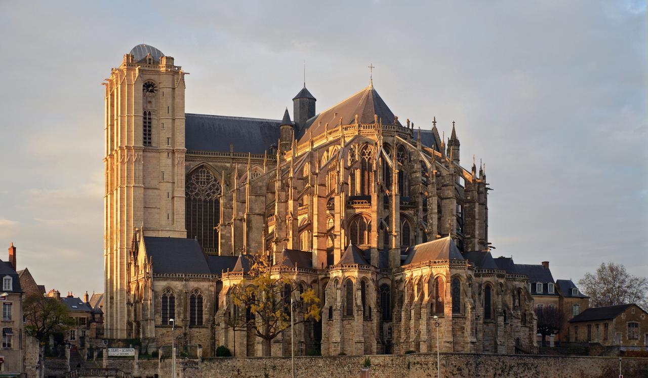 Hotel Des 4 Continents - Le Mans Saint Saturnin Bagian luar foto