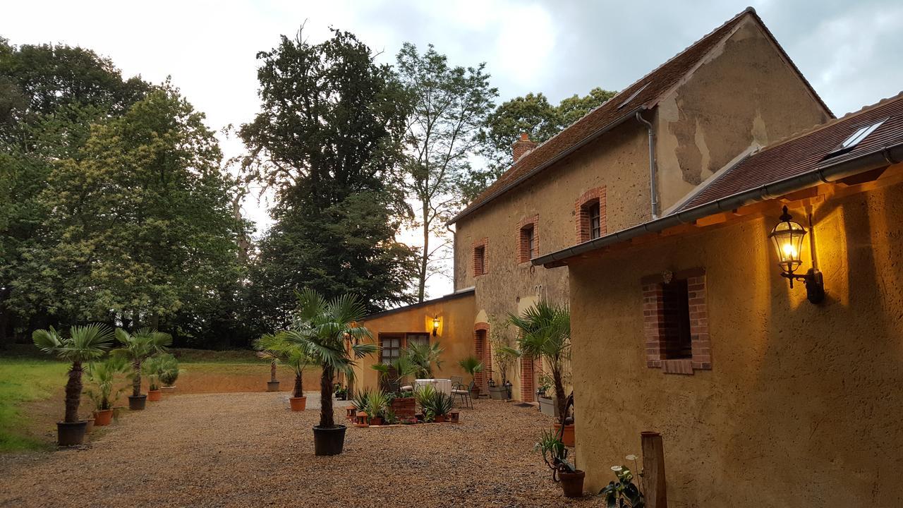 Hotel Des 4 Continents - Le Mans Saint Saturnin Bagian luar foto
