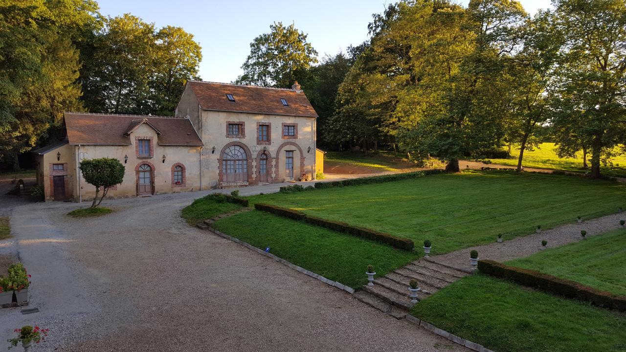 Hotel Des 4 Continents - Le Mans Saint Saturnin Bagian luar foto
